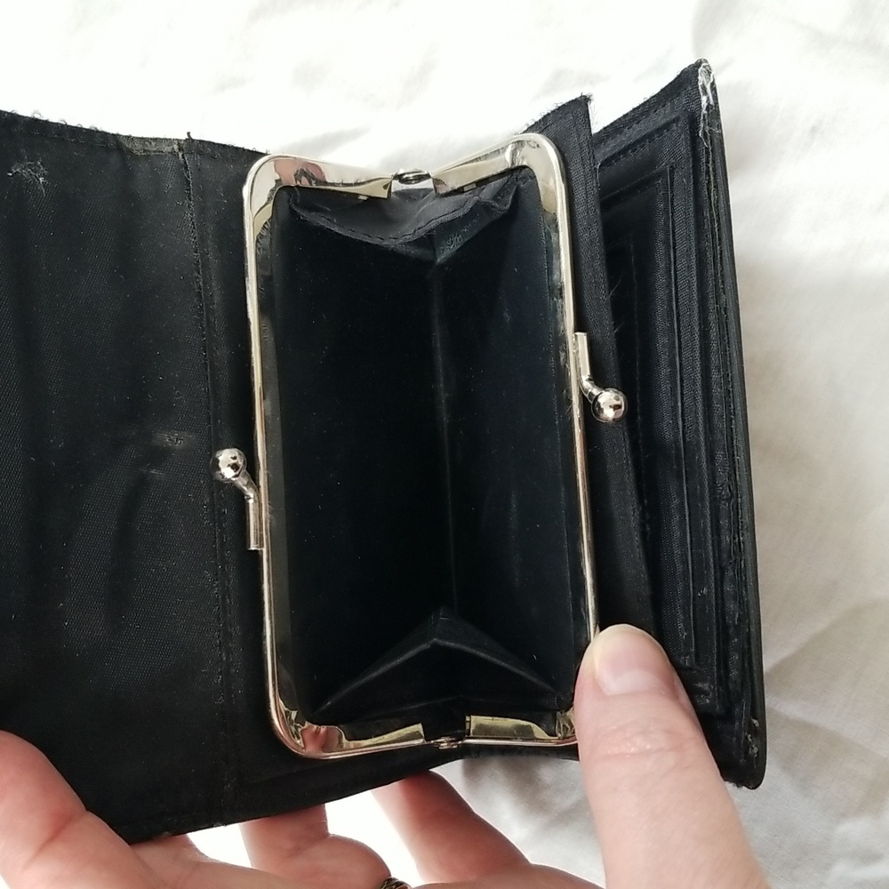 Black Wallet - Picture 5 of 10